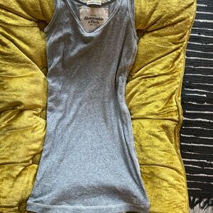 Abercrombie & Fitch Gray Fitted Raglan Tank Top